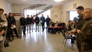 Mława. Pierwsi poborowi stanęli przed komisją