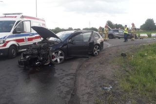 Zderzenie na skrzyżowaniu Padlewskiego i starej „siódemki”. Jedna osoba ranna