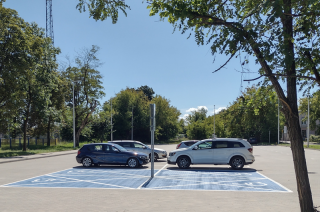 Nowy parking przy dworcu PKP na Wólce