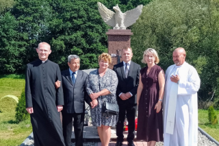 Z Szydłówka do Watykanu