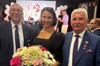 Mławscy działacze wyróżnieni pamiątkowymi statuetkami