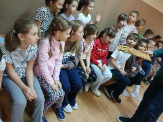 Pokaz gadów – żywa lekcja przyrody w SP 3