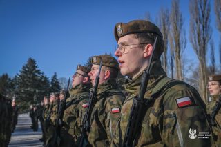 Ferie  zakończone  przysięgą  wojskową