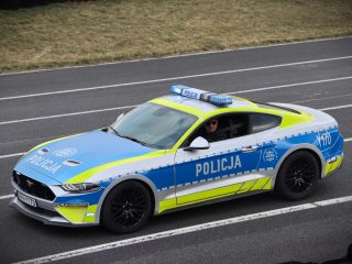 Ford Mustang oficjalnie w służbie Mazowieckiej Policji