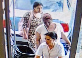 Trzy kobiety kradły w sklepie, jeśli je rozpoznajesz – powiadom policję