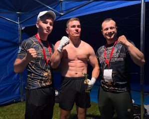 Udany debiut Adriana Nowakowskiego. Pewne zwycięstwo na gali Nidzica Fight Night 3