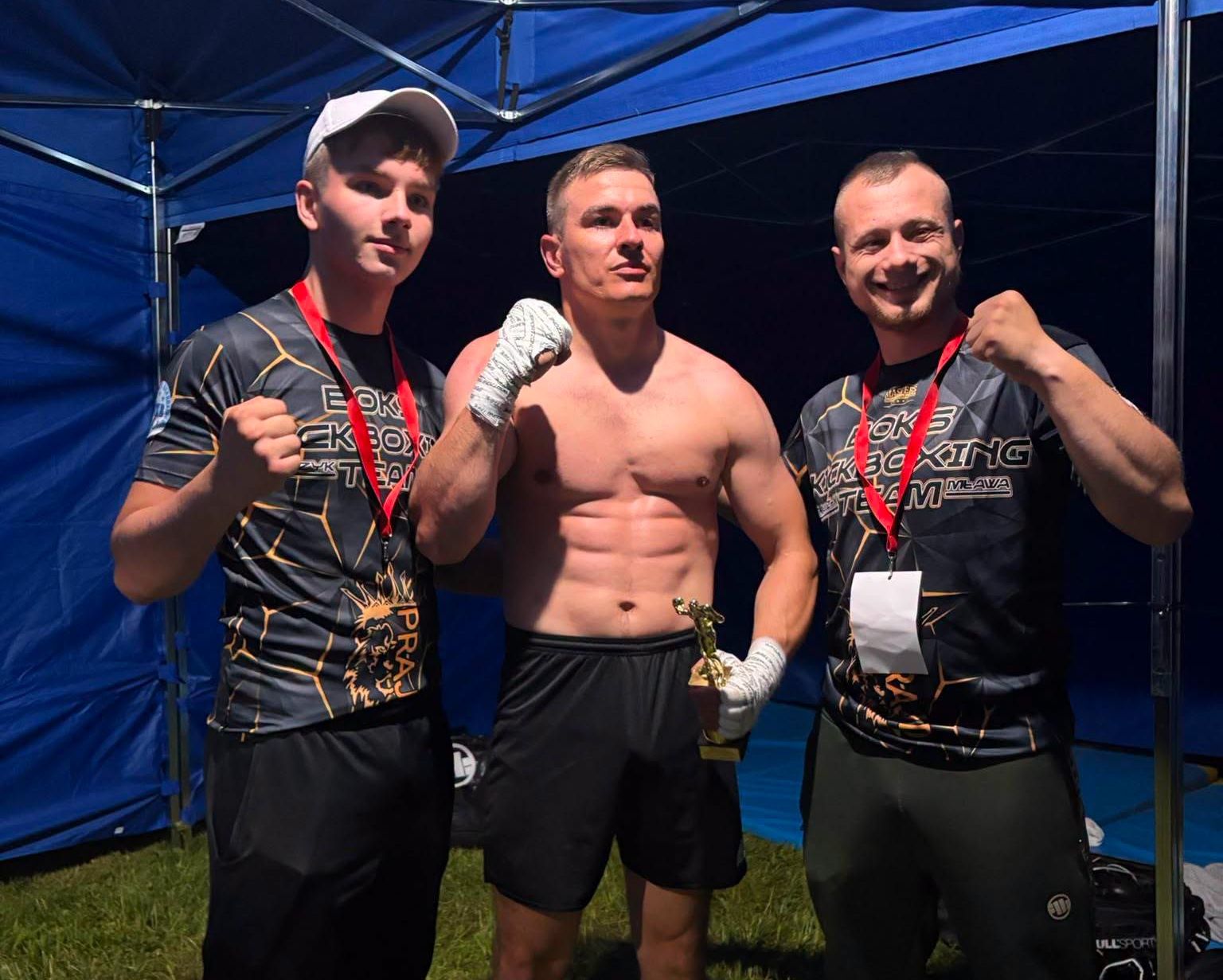 Udany debiut Adriana Nowakowskiego. Pewne zwycięstwo na gali Nidzica Fight Night 3