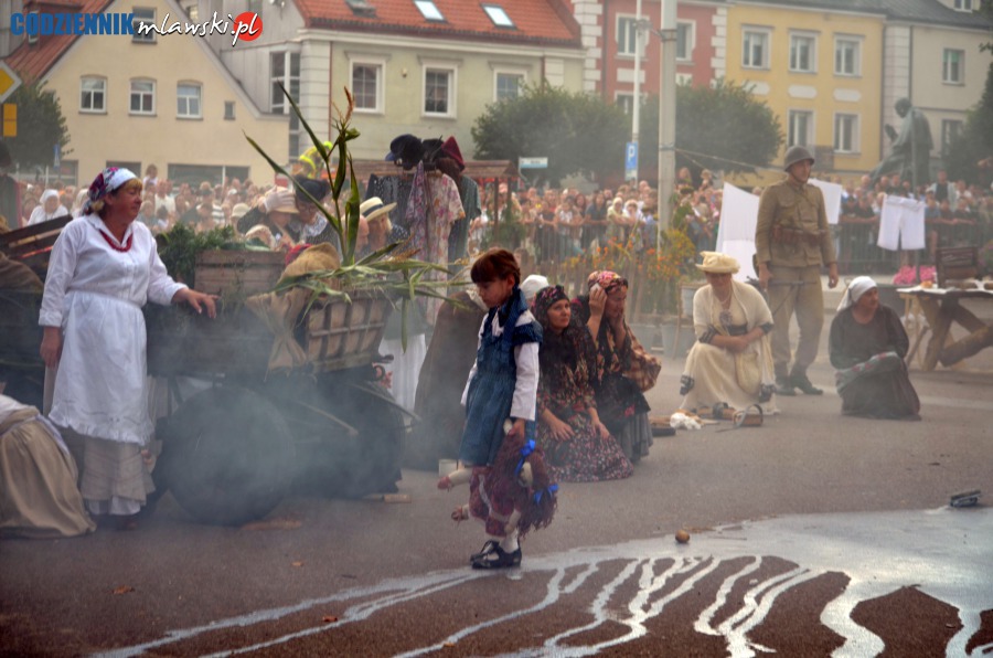 Inscenizacja nalotu bombowego na Mławę – fotorelacja
