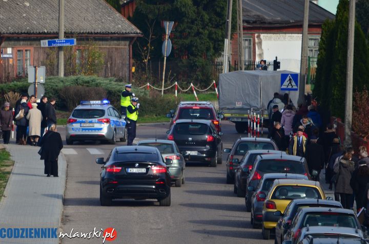 Jak dojechać na cmentarze? Sprawdź czasową organizację ruchu
